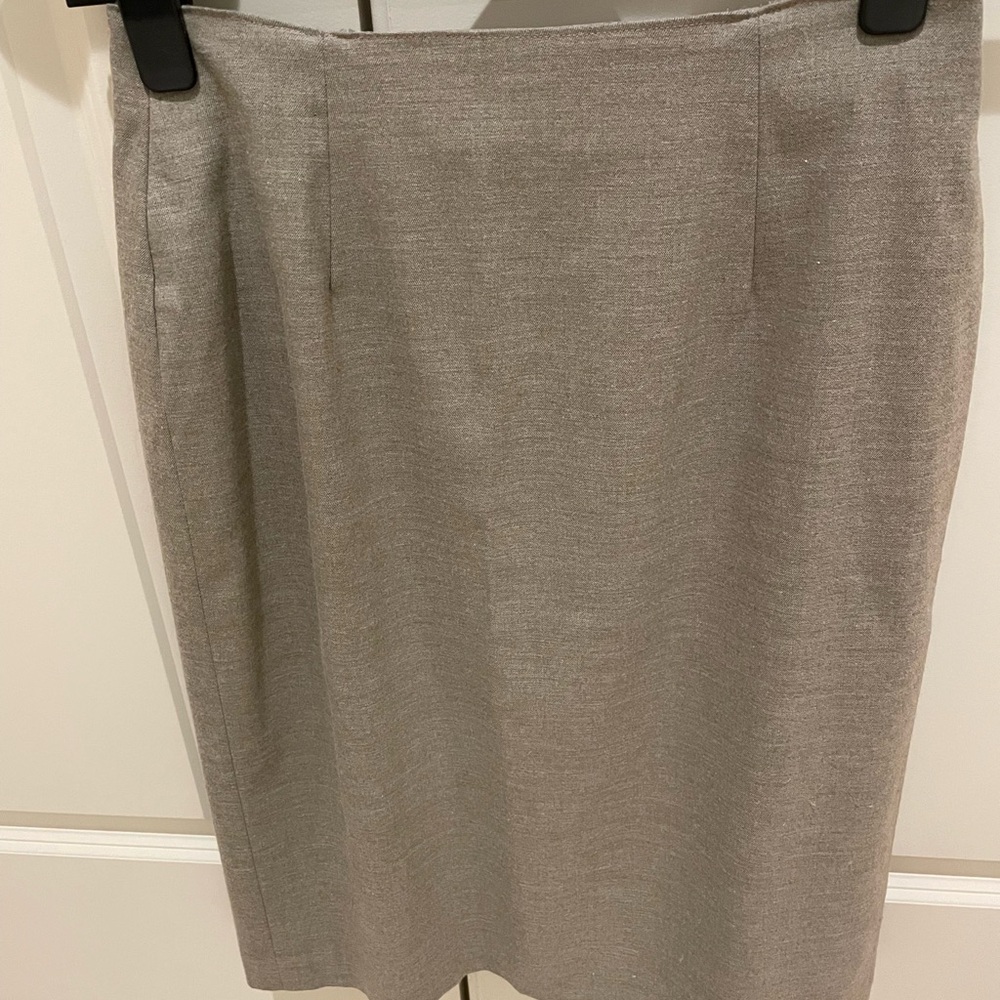 Elegant Gray Women's Skirt
